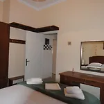 George Apartman *