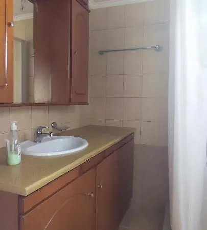Apartament George Myrties
